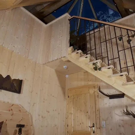 Schneekarhuette * מאיירהופן